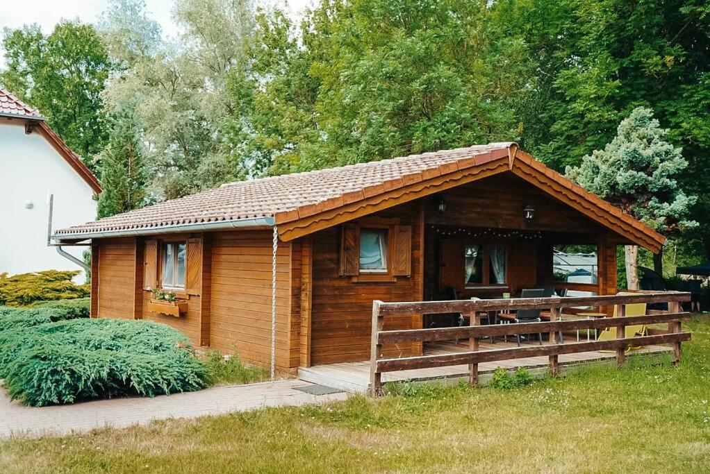 Holzhaus Direkt Am See Priepert Eksteriør billede